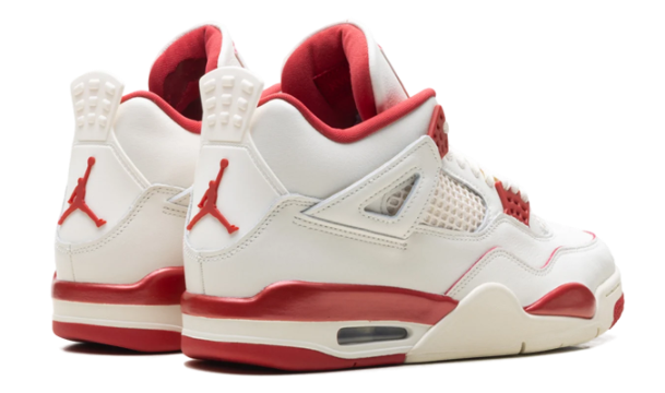 WMNS Air Jordan 4 Retro Valentine’s Day