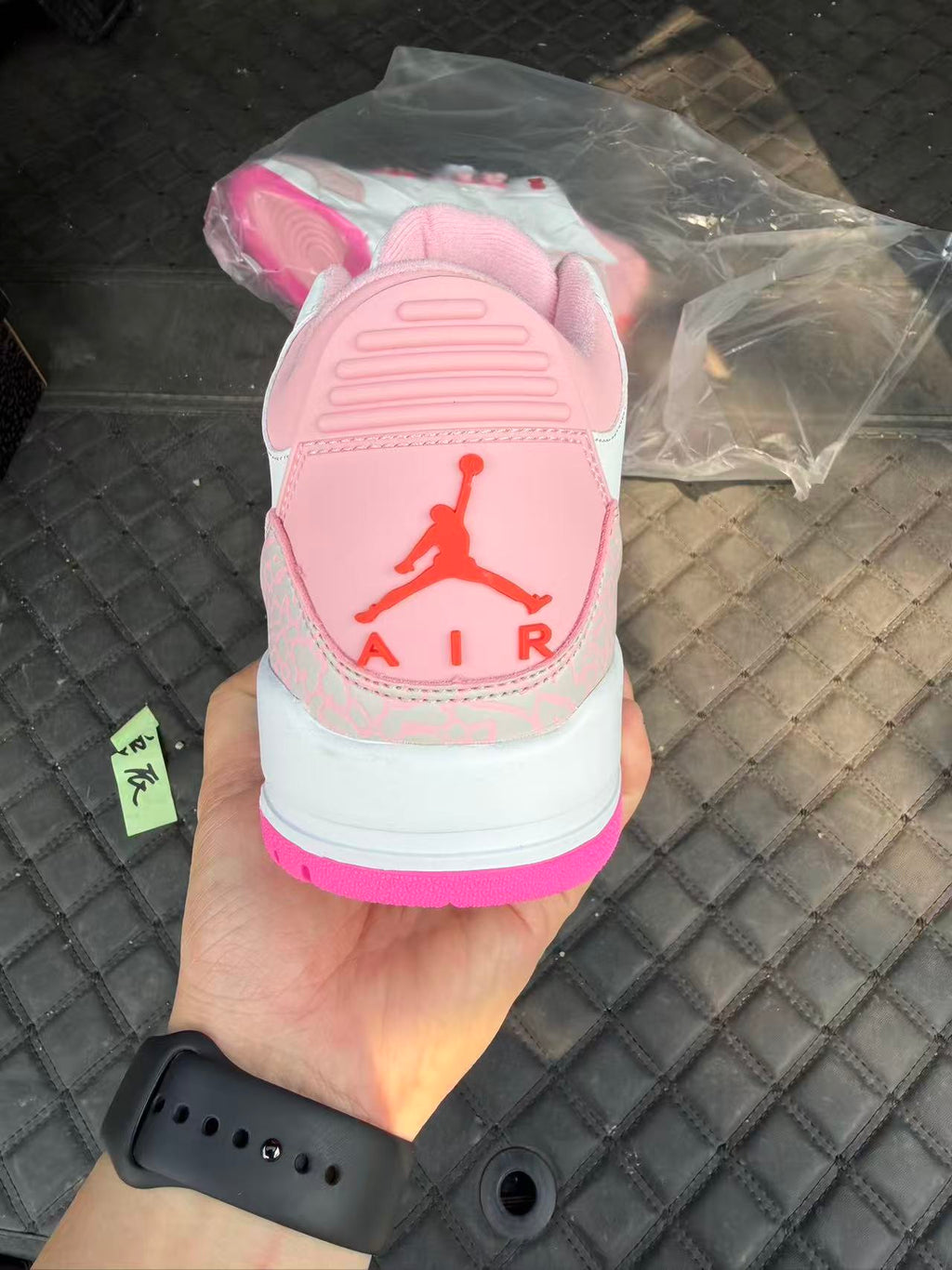 Air Jordan 3 Retro Pearl Pink Hyper Orange(Women‘s)