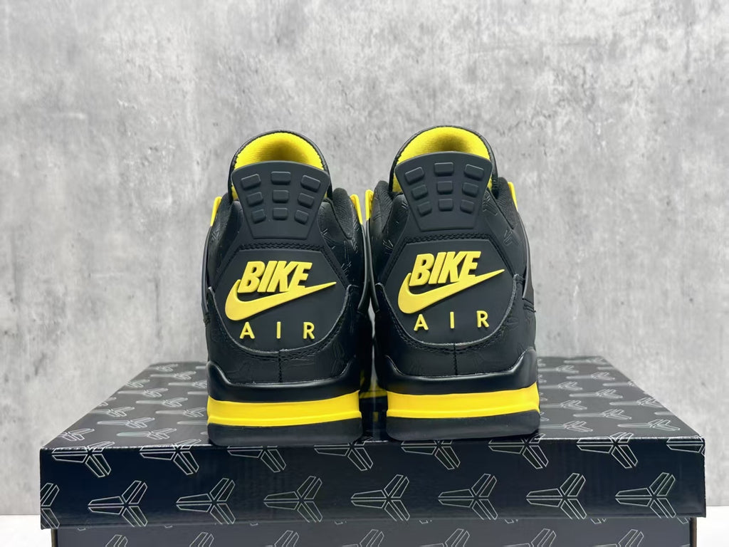 Air Jordan 4 Retro “Thunder”