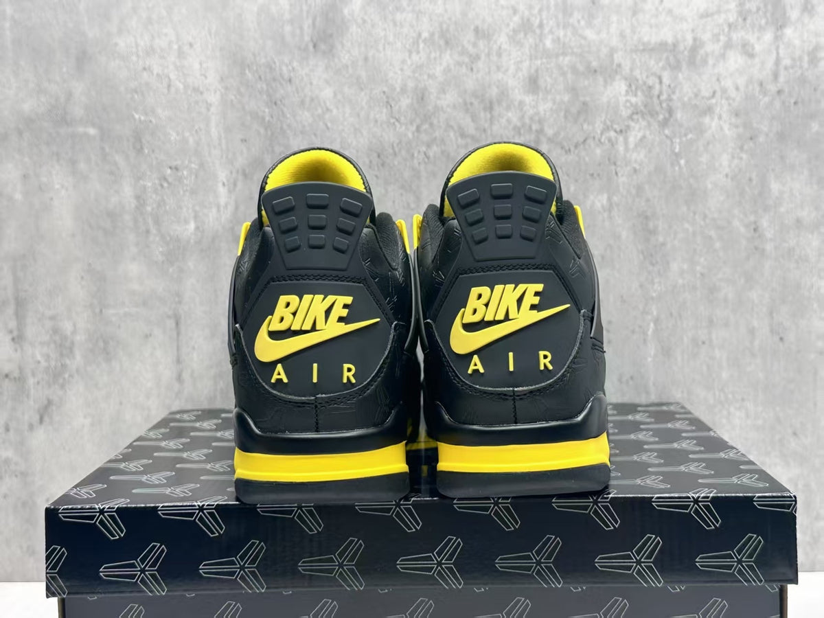 Air Jordan 4 Retro “Thunder”