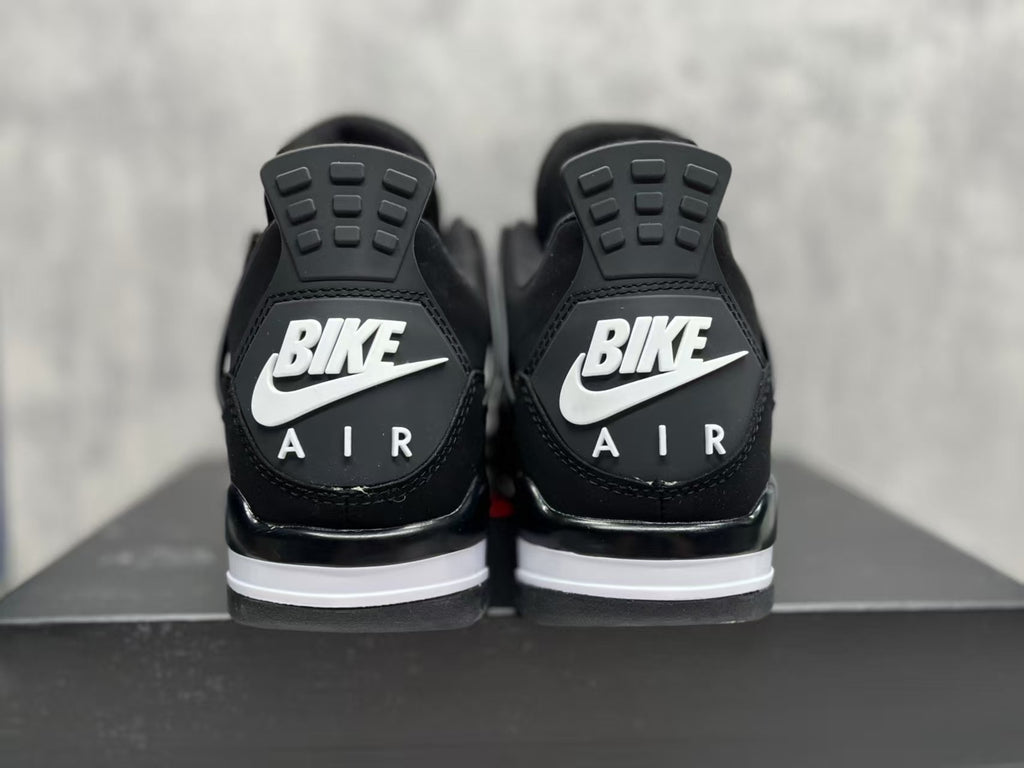 Air Jordan 4 Retro “Motorsports Alternate” – 2017