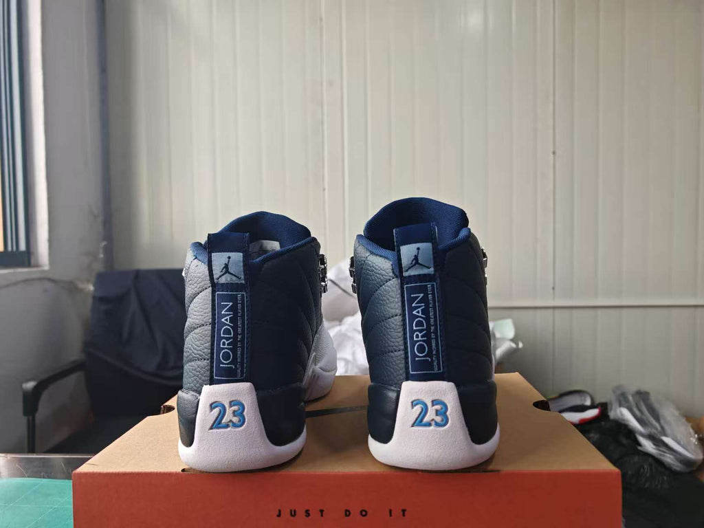 Air Jordan 12 OG 'Obsidian'