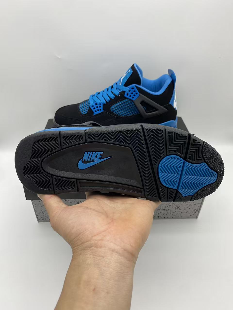 Air Jordan 4 Retro 'Blue Thunder' Black Photo Blue