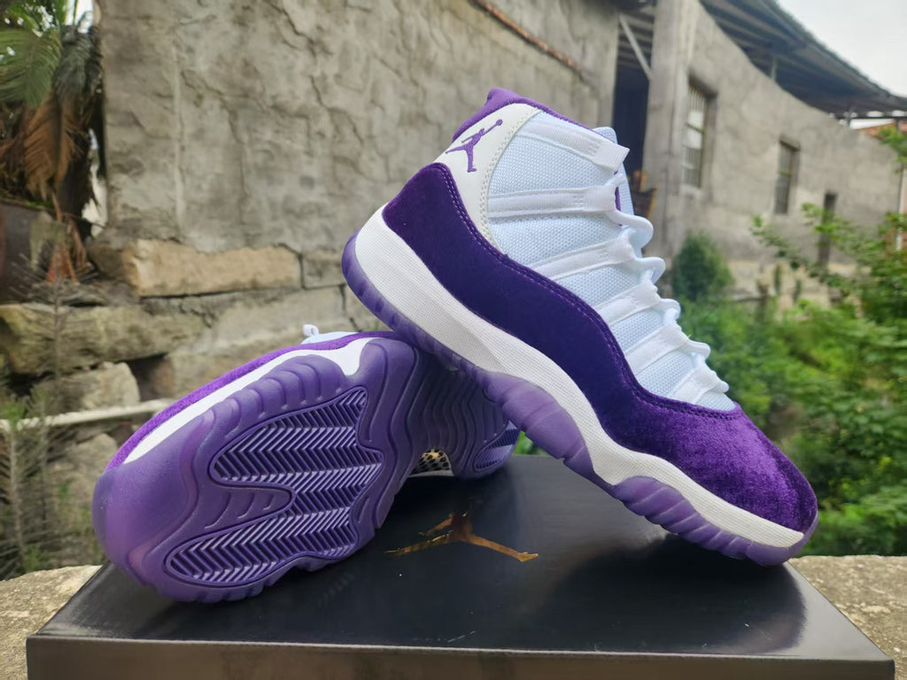 Air Jordan 11 Retro White Royal Purple
