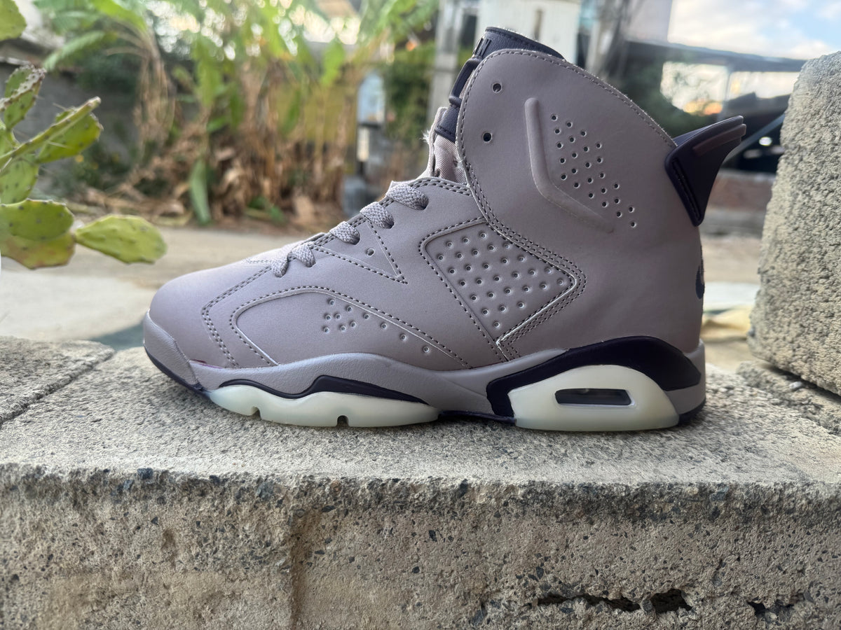 Air Jordan 6 Retro 'Cool Grey' Sneakers