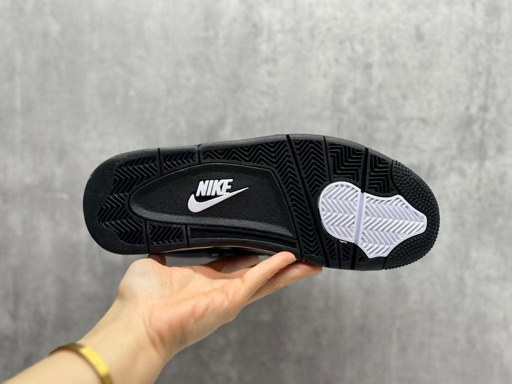 Air Jordan 4 Retro “Motorsports Alternate” – 2017