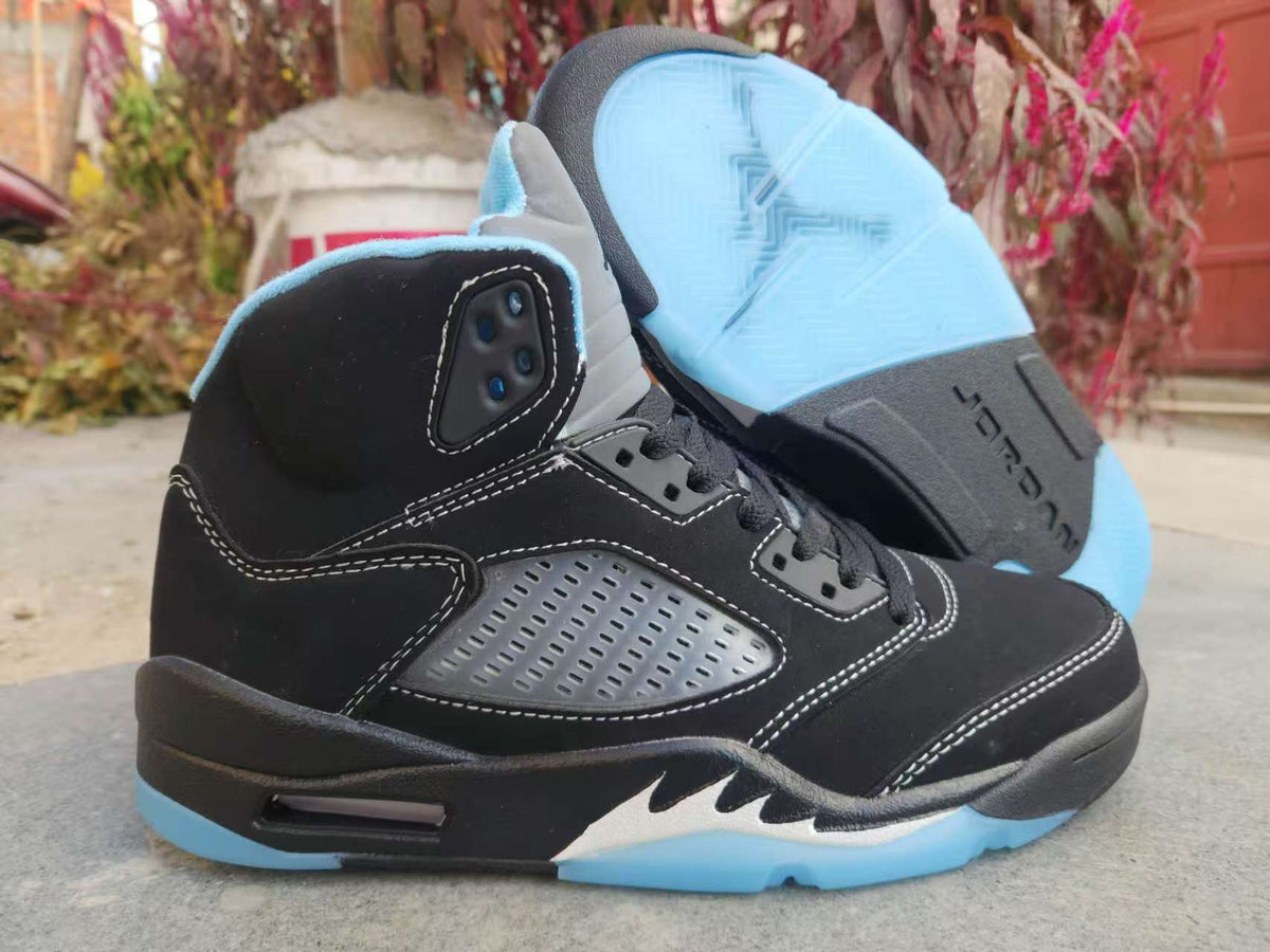 Air Jordan 5 Retro Black University Blue 2026